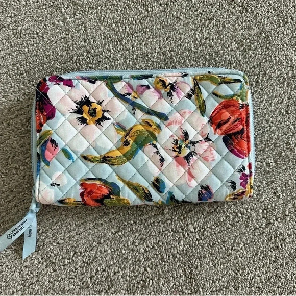 Vera Bradley RFID Deluxe Travel Wallet - Sea Air Floral - Picture 2 of 6